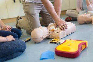 AED training voor 12 personen